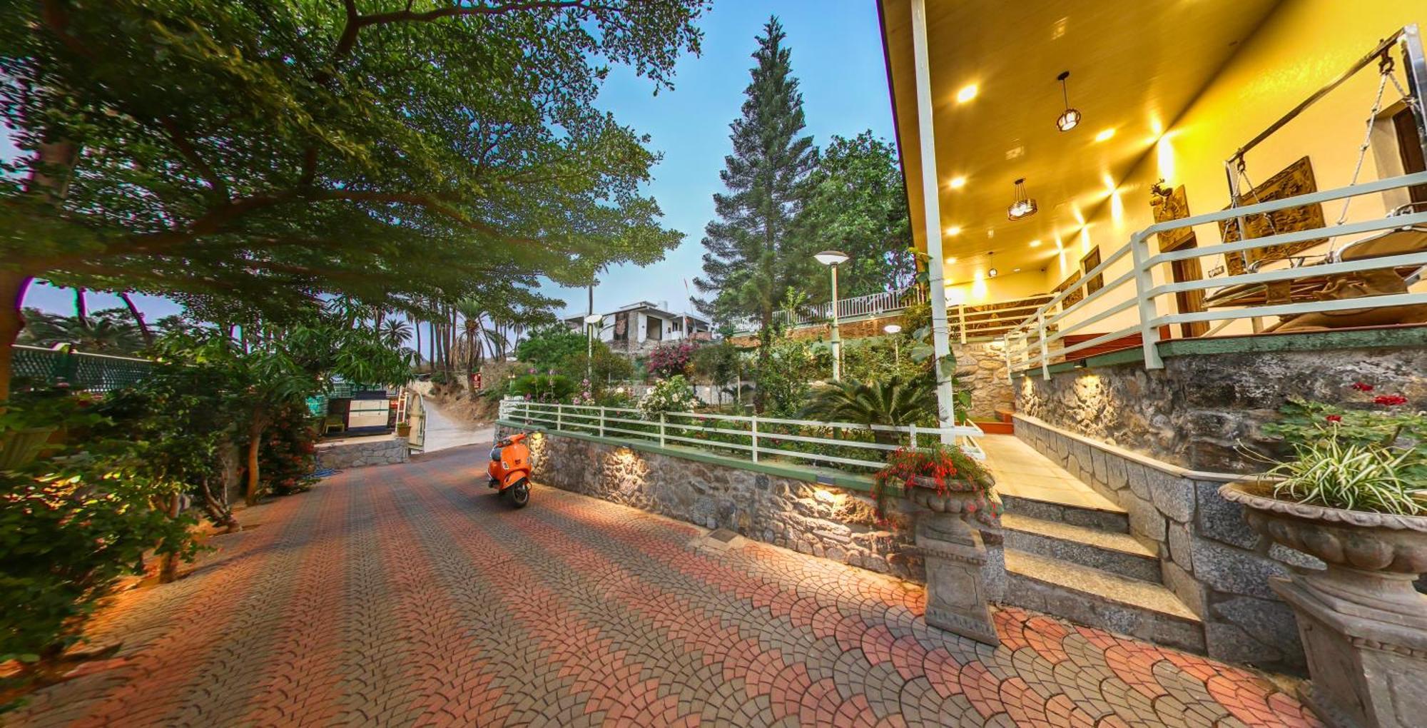Hari Niwas - A Boutique Garden Resort Mount Abu Exterior photo